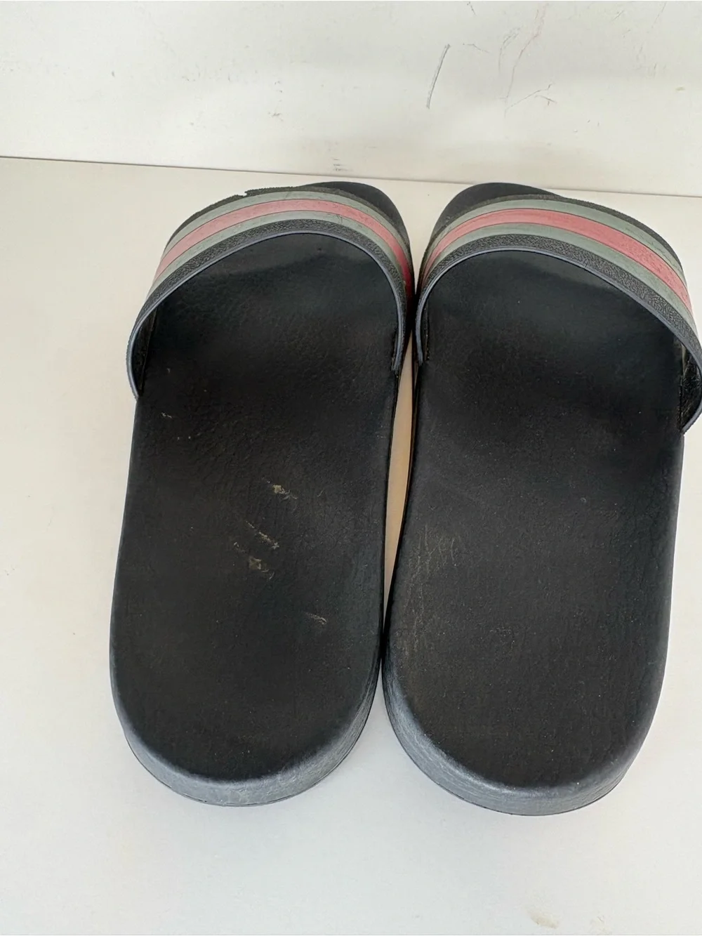 Gucci Black Slide Sandals with Green and Red Stripes
